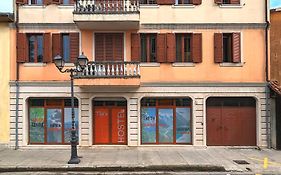 Tias Hostel