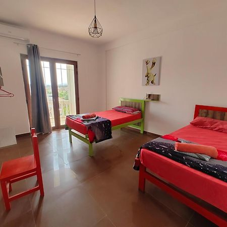 Tias Hostel Shkodër Extérieur photo