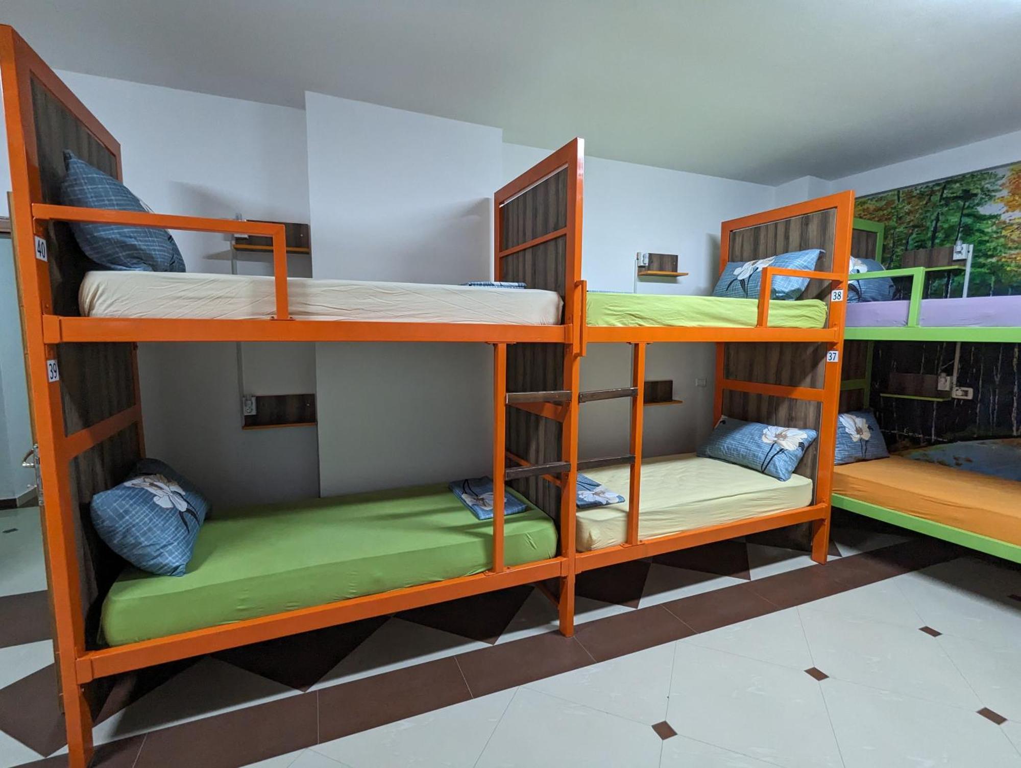 Tias Hostel Shkodër Extérieur photo