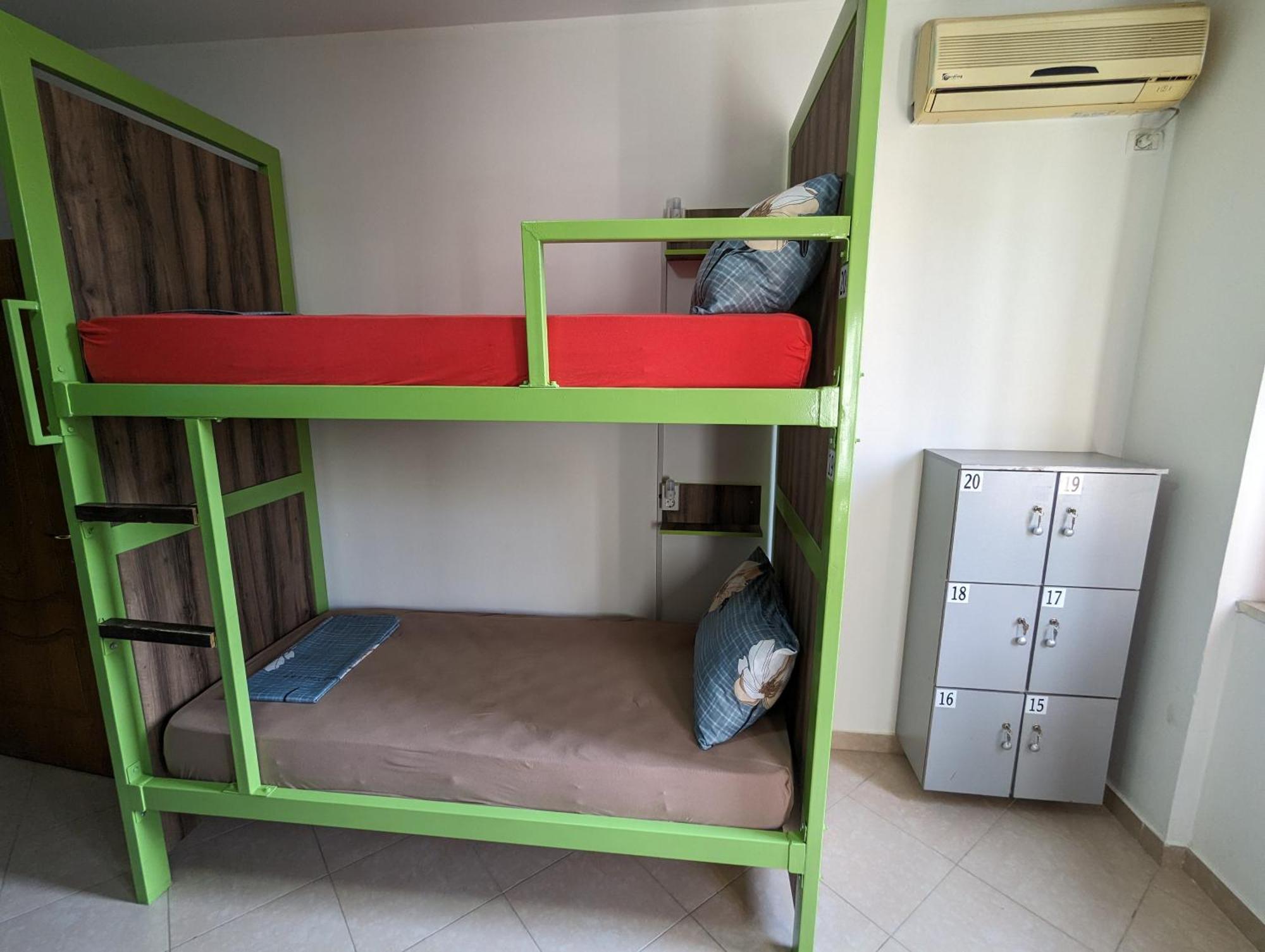 Tias Hostel Shkodër Extérieur photo